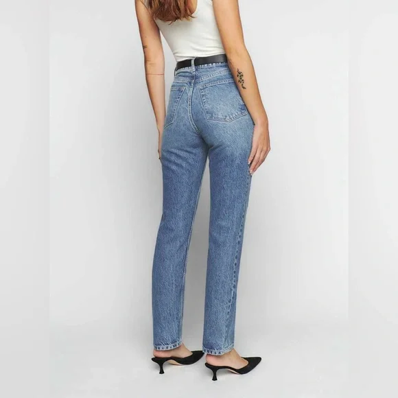 Classic Blue Women's Petite Jeans - Picture 5 of 8